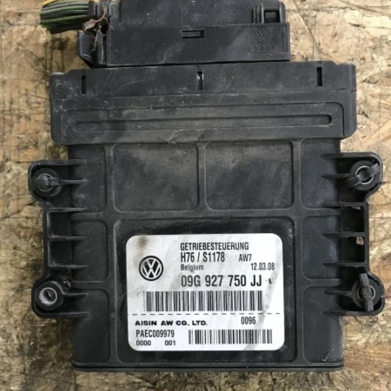 Calculator cutie automata / Volkswagen Passat B6 2008 / Audio si electronice