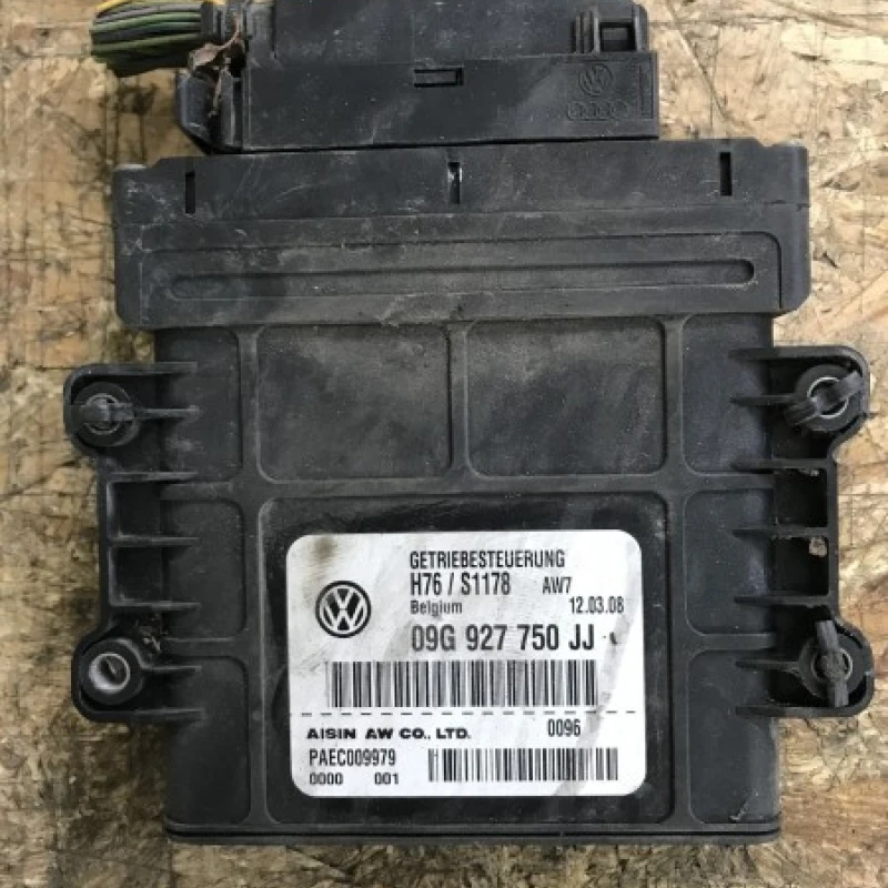 Calculator cutie automata Volkswagen 
