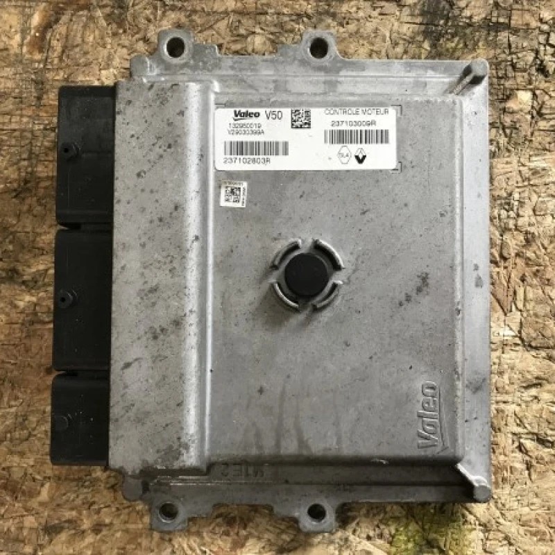 Calculator motor ECU / Dacia Sandero Sandero B90 2014 / Audio si electronice