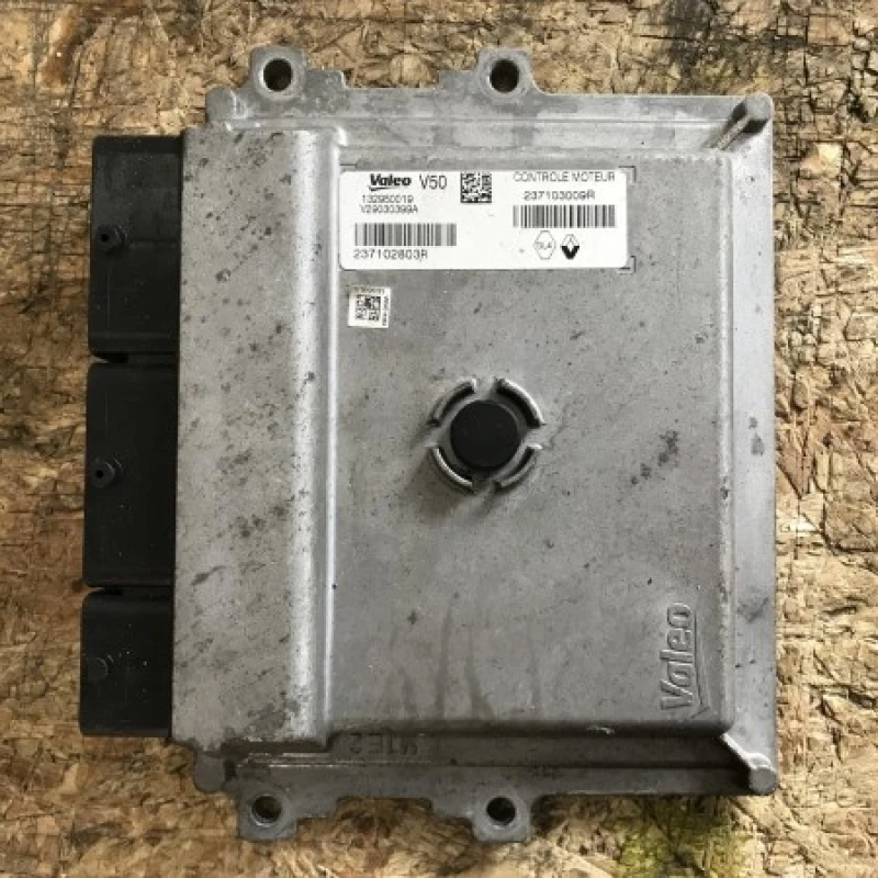 Calculator motor ECU Dacia 