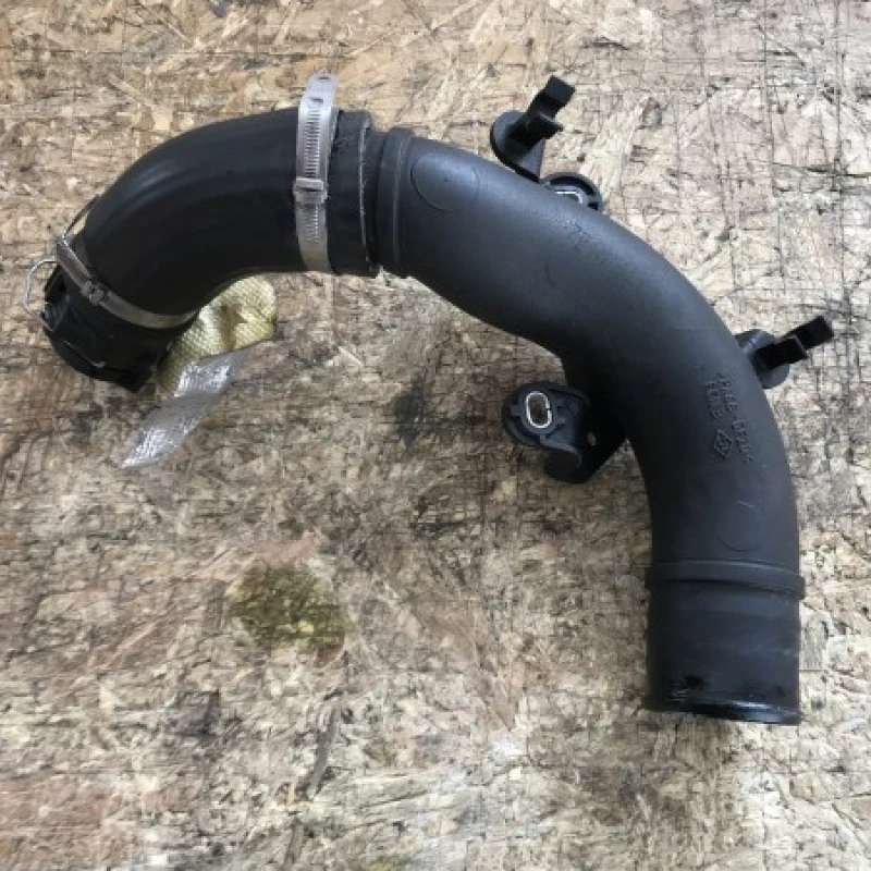Furtun intercooler / Dacia Sandero Sandero B90 2014 / Motor, racire si evacuare