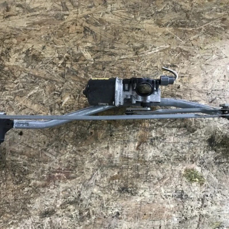 Ansamblu stergatoare Dacia 