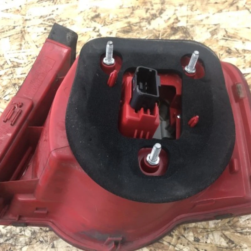 Stop stanga limuzina / Volkswagen Passat B6 2006 / Caroserie, oglinzi si faruri