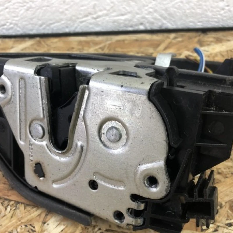 Iala broasca usa stanga spate BMW 