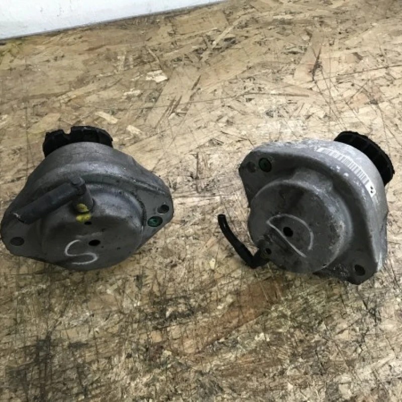 Tampon motor stanga dreapta BMW Seria 5 E61 2009