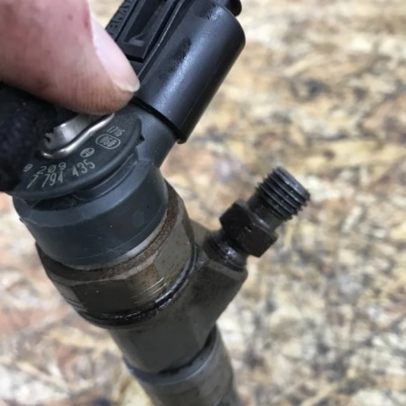 Injector / BMW Seria 5 E61 2009 / Motor, racire si evacuare