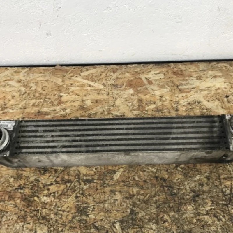 Radiator intercooler / BMW Seria 5 E61 2009 / Motor, racire si evacuare