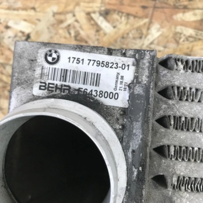 Radiator intercooler / BMW Seria 5 E61 2009 / Motor, racire si evacuare