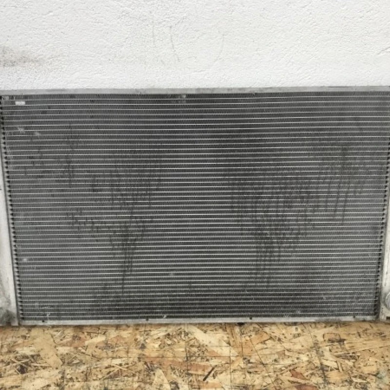 Radiator apa BMW Seria 5 E61 2009