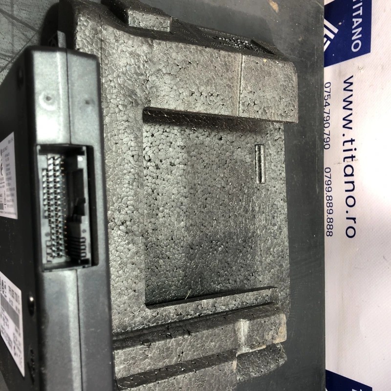 Modul bluthooth / Volkswagen Passat B7 2012 / Audio si electronice