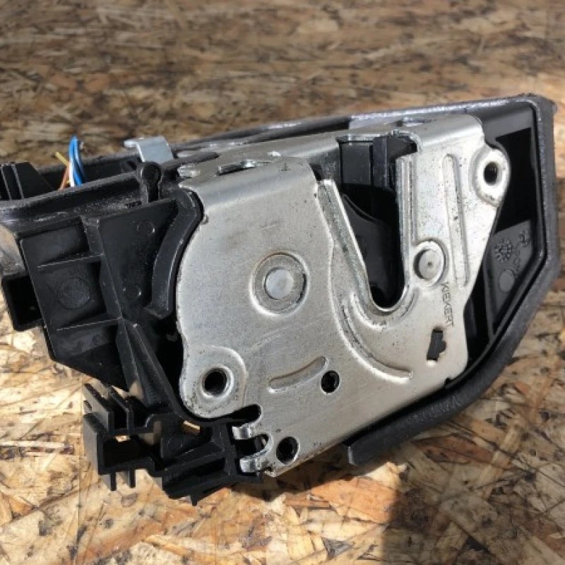 Iala broasca usa dreapta spate BMW Seria 5 E61 2009