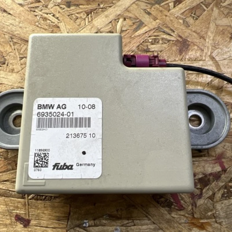 Amplificator antena BMW 