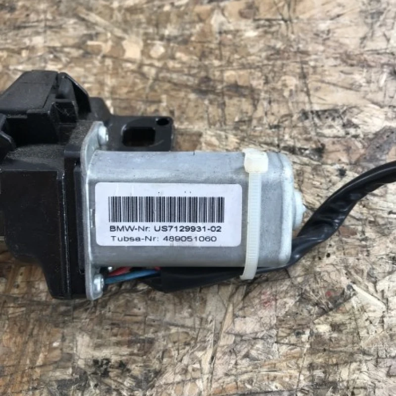 Motoras trapa electrica / BMW Seria 5 E61 2009 / Audio si electronice