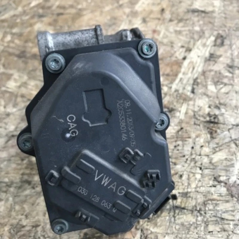 Clapeta acceleratie / Volkswagen Passat B6 2008 / Motor, racire si evacuare