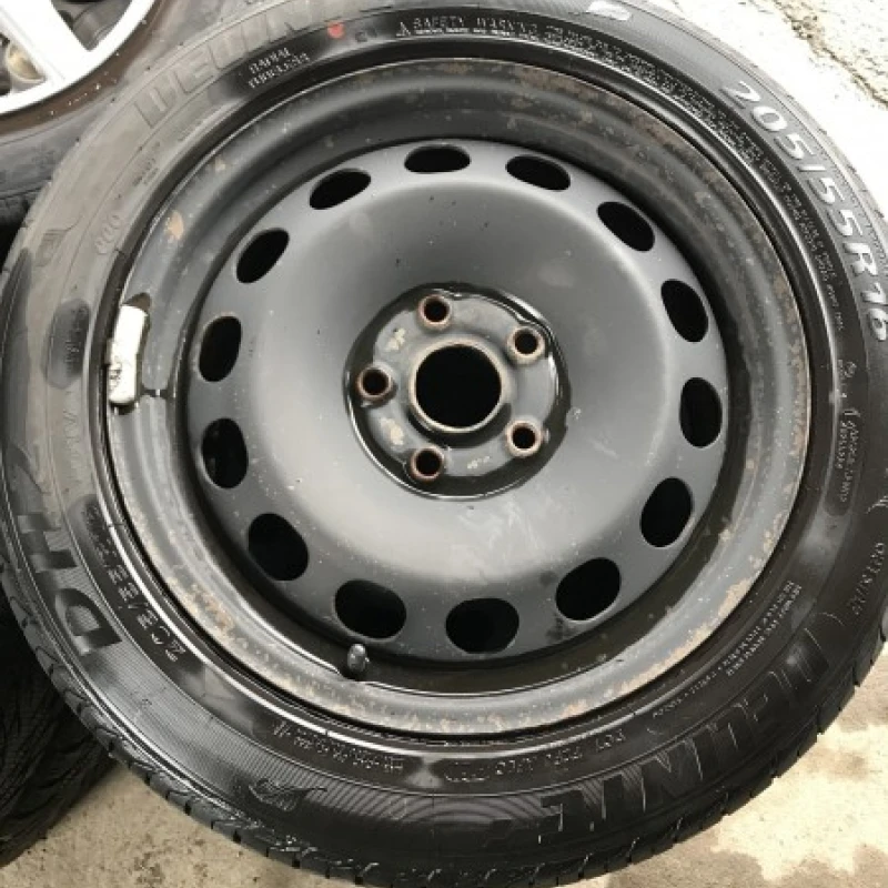 Janta de tabla 16” / Volkswagen Passat B6 2006 / Anvelope