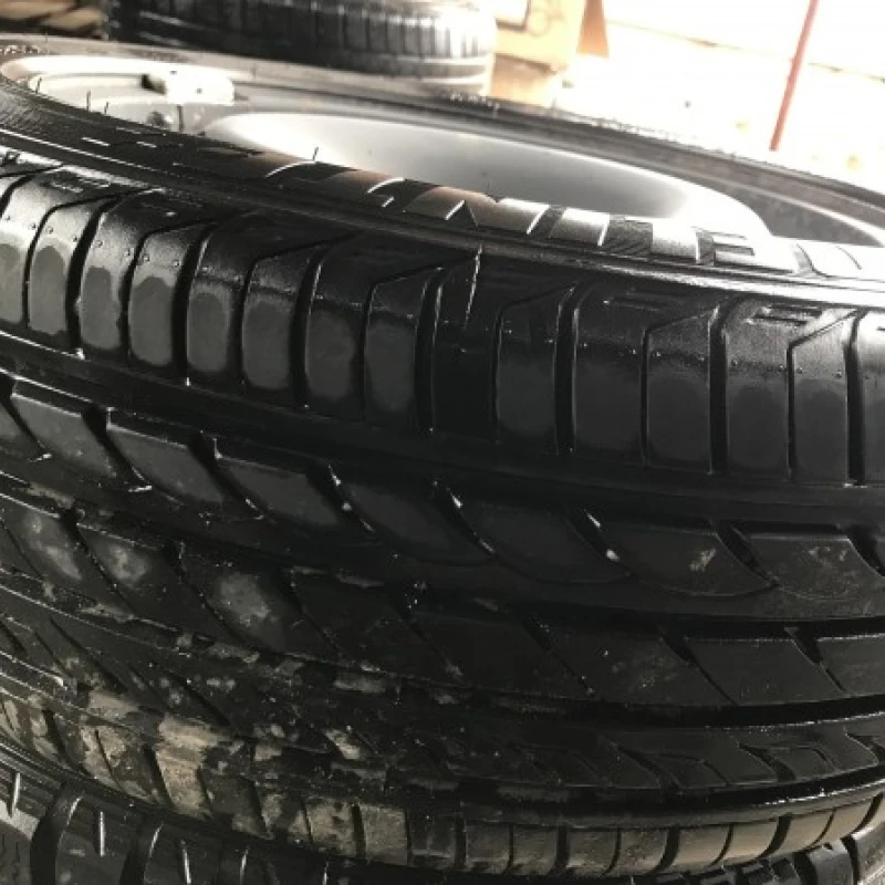 Janta de tabla 16” / Volkswagen Passat B6 2006 / Anvelope