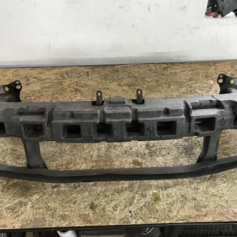 Armatura intaritura bara fata Volkswagen 