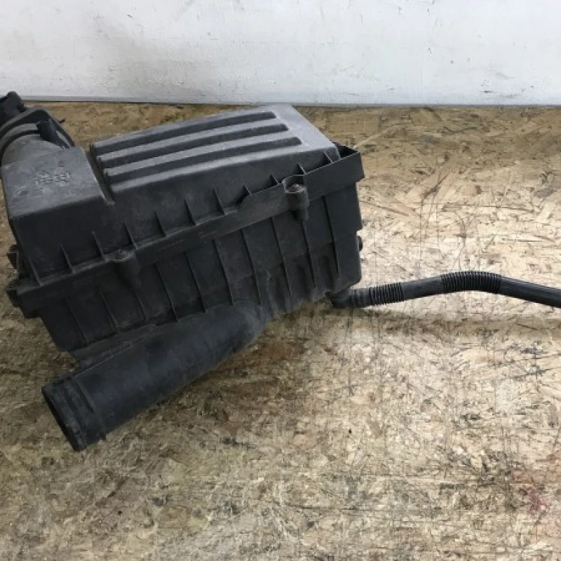 Carcasa filtru aer Volkswagen 