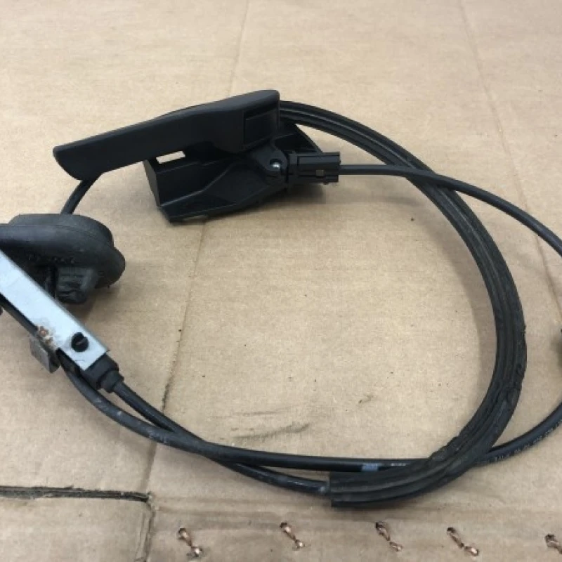 Maner deschidere capota Volkswagen 