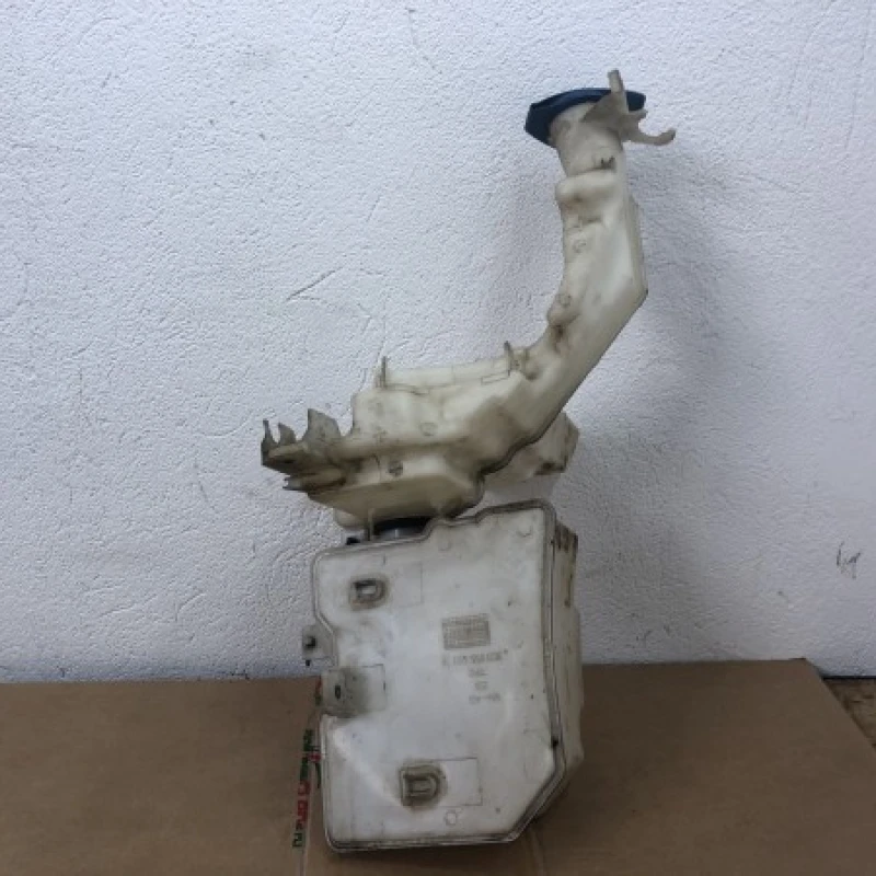 Vas lichid parbriz / Volkswagen Passat B6 2008 / Consumabile si accesorii