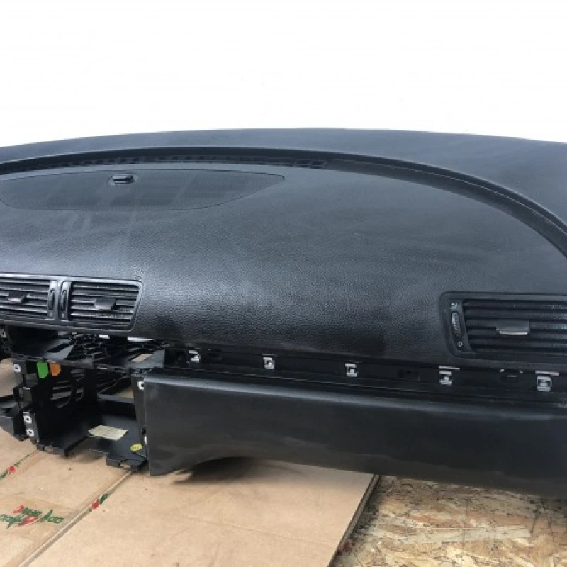 Plansa bord / Volkswagen Passat B6 2008 / Interior
