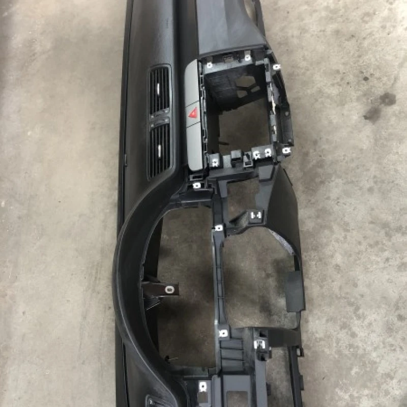 Plansa bord / Volkswagen Passat B6 2008 / Interior