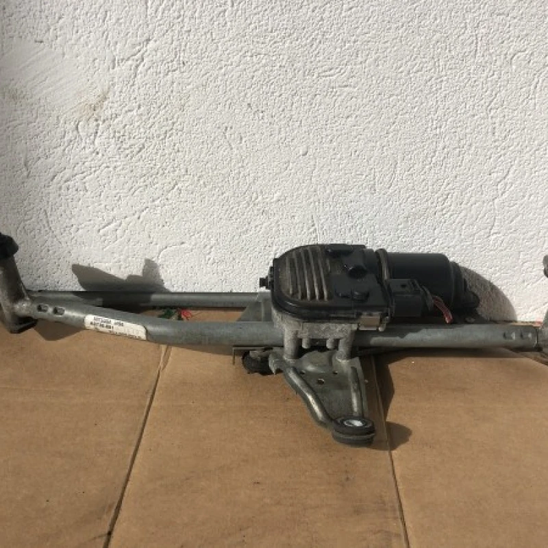 Ansamblu stergator parbriz cu motoras Volkswagen 