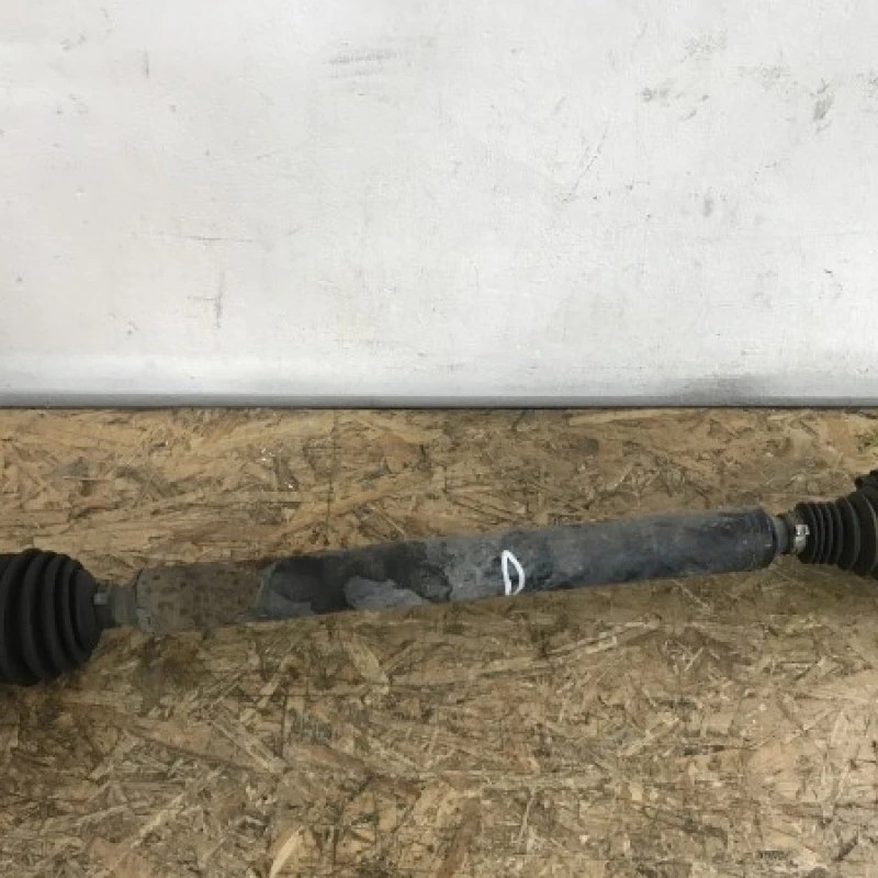 Planetara dreapta fata / Volkswagen Passat B6 2006 / Directie si suspensie