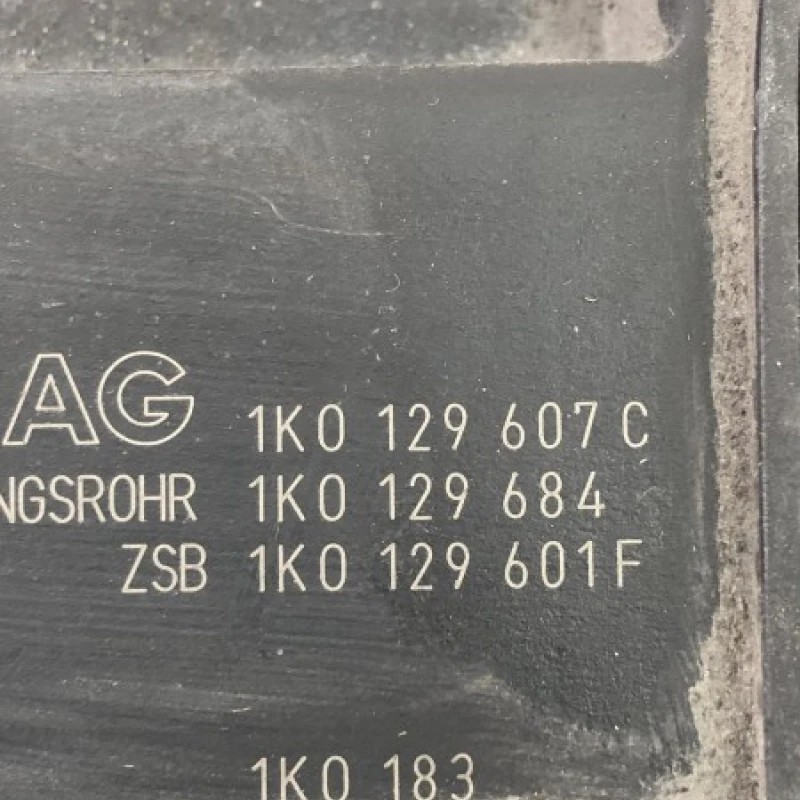 Carcasa filtru aer / Volkswagen Passat B6 2006 / Motor, racire si evacuare