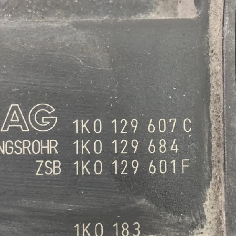 Carcasa filtru aer / Volkswagen Passat B6 2006 / Motor, racire si evacuare