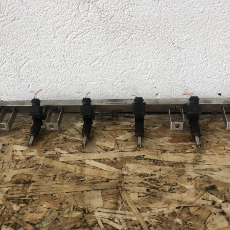 Injector / BMW Seria 3 E90 2007 / Motor, racire si evacuare
