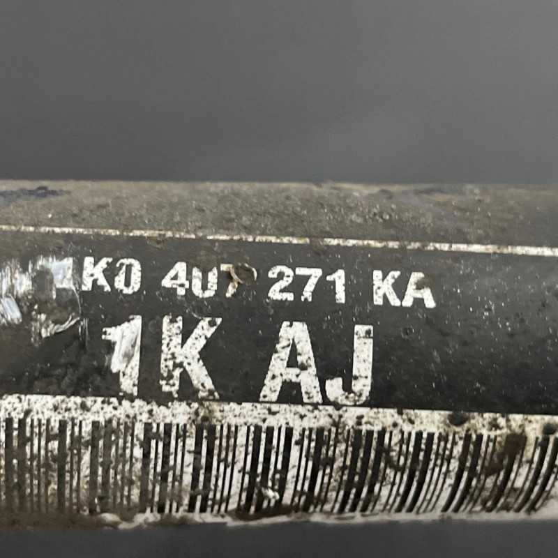 Planetara stanga fata / Volkswagen Passat B7 2013 / Cutie viteze, ambreiaj, transmisie