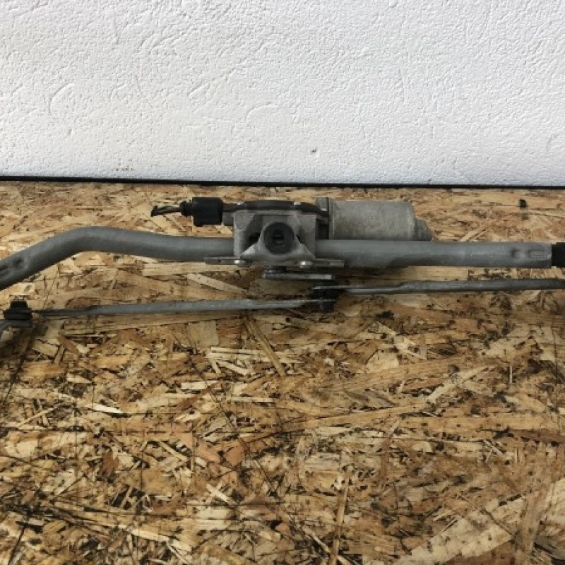 Ansamblu stergator cu motor / Skoda Fabia MK2 5J 2011 / Consumabile si accesorii