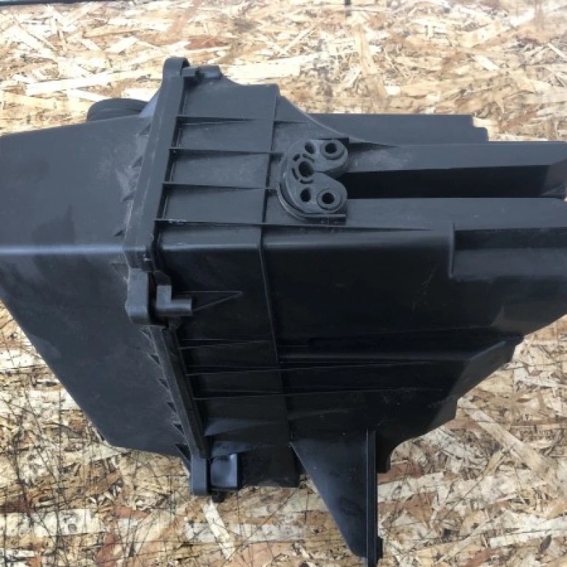 Carcasa filtru aer / Skoda Fabia MK2 5J 2011 / Motor, racire si evacuare