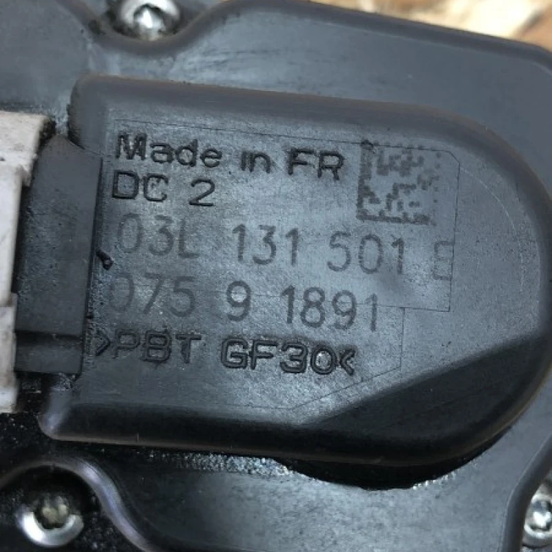 Supapa EGR / Volkswagen Golf MK6 2009 / Motor, racire si evacuare