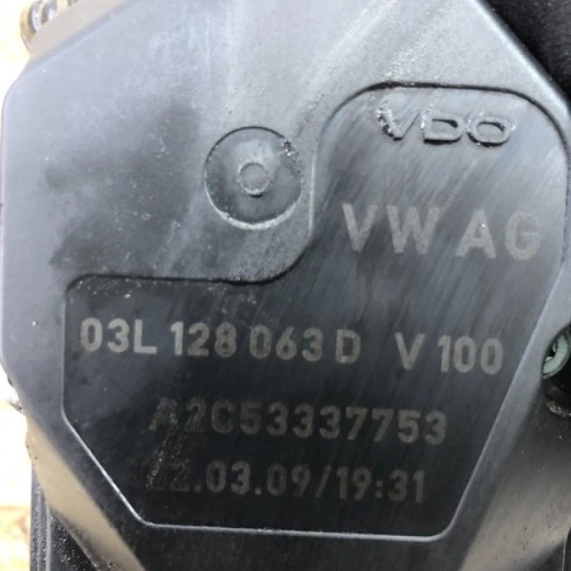 Clapeta acceleratie / Volkswagen Golf MK6 2009 / Motor, racire si evacuare