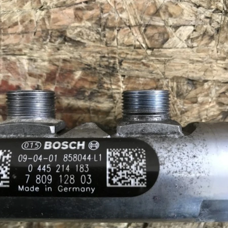 Rampa injectoare / BMW Seria 5 E60 2009 / Motor, racire si evacuare