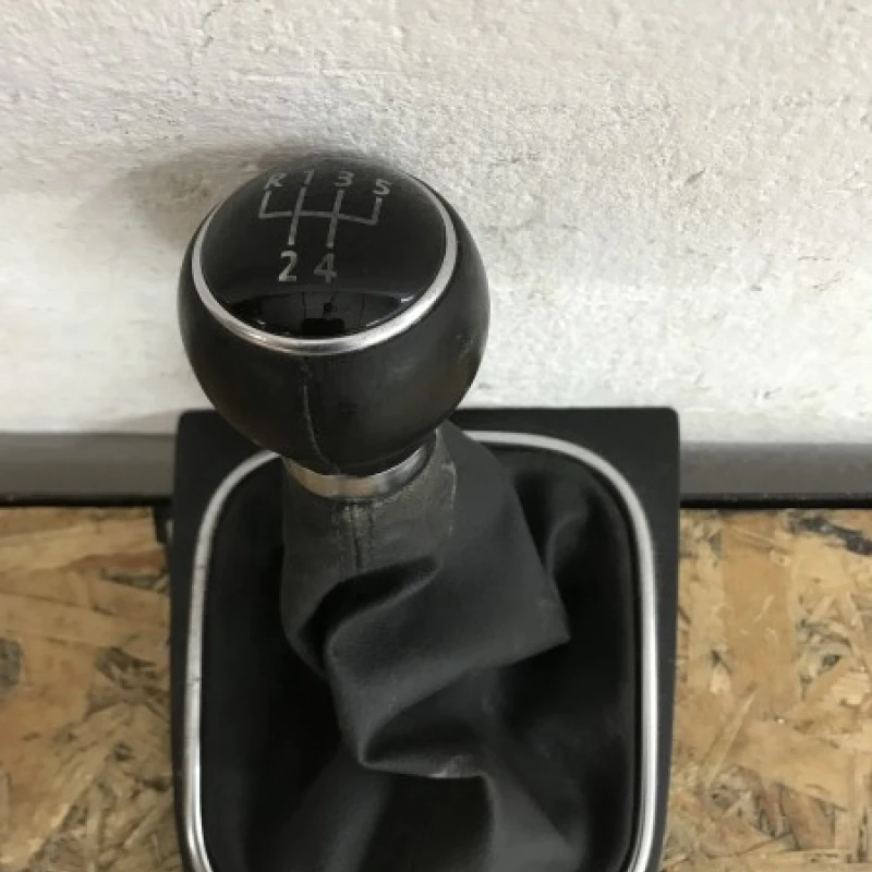 Nuca schimbator Volkswagen 