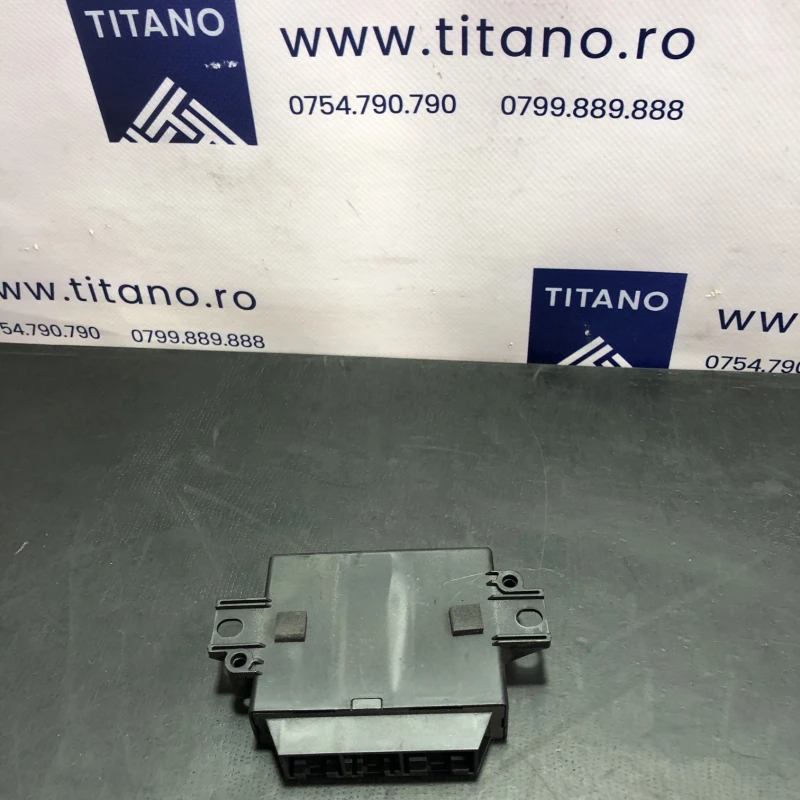 Modul calculator senzor parcare / Volkswagen Passat B7 2012 / Audio si electronice