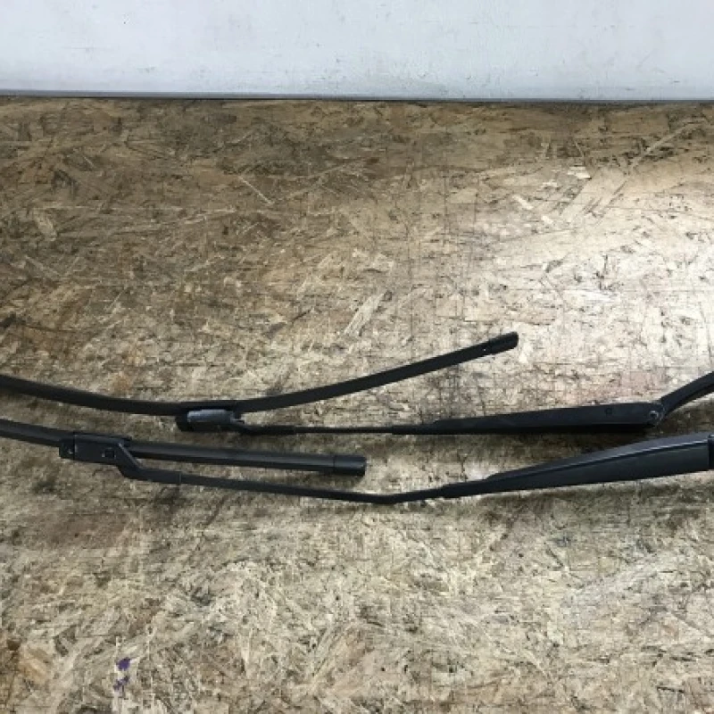 Set brate stergatoare parbriz Volkswagen 
