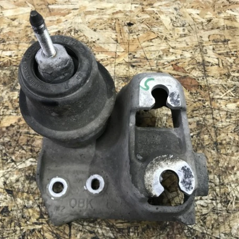 Tampon motor stanga Subaru 