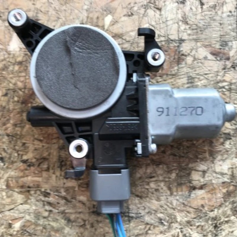 Motoras geam usa stanga fata / Subaru Outback Outback 2010 / Audio si electronice
