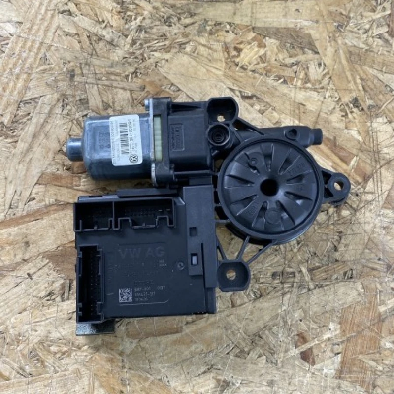 Modul confort usa stanga fata Volkswagen 