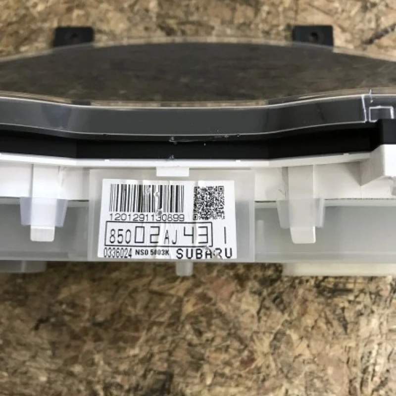Ceas bord Europa / Subaru Outback Outback 2010 / Interior