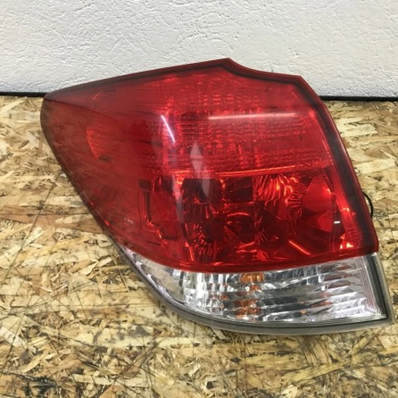 Stop stanga Subaru 