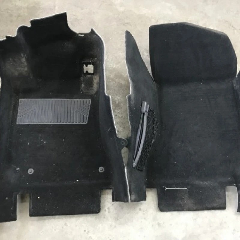Mocheta fata / Mercedes-Benz E Class W212 2009 / Interior