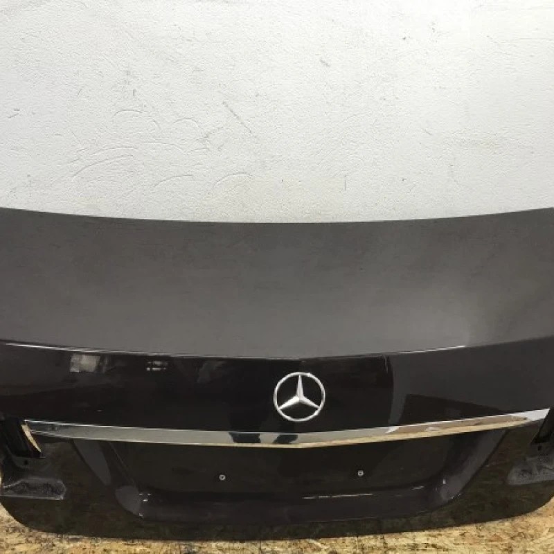 Portbagaj / Mercedes-Benz E Class W212 2009 / Caroserie, oglinzi si faruri