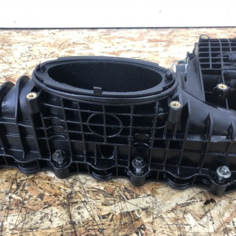 Galerie admisie / Mercedes-Benz E Class W212 2009 / Motor, racire si evacuare
