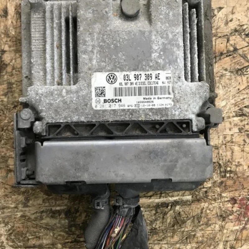 Calculator motor ECU Volkswagen 