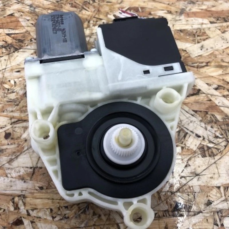 Modul confort usa stanga spate Volkswagen Passat B7 2013